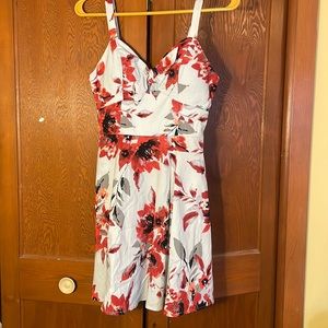 Juniors flower print dress with pockets